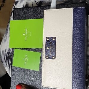 KATE SPADE NWT STACY BAY WALLET NWT